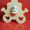 Carraige egg holder